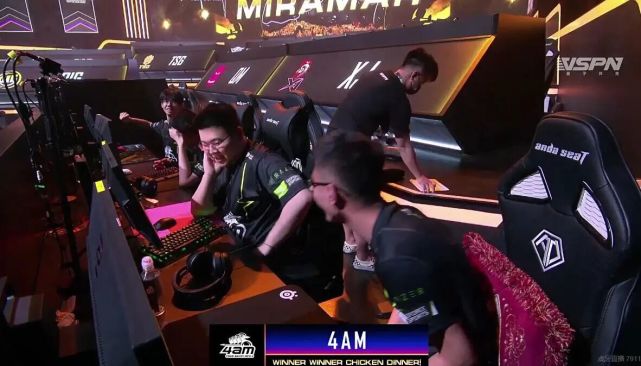 脱颖而出 脱颖而出