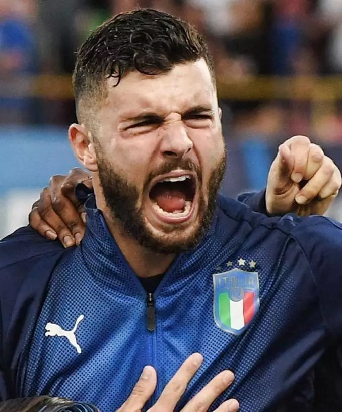 发起冲击并 发起冲击并