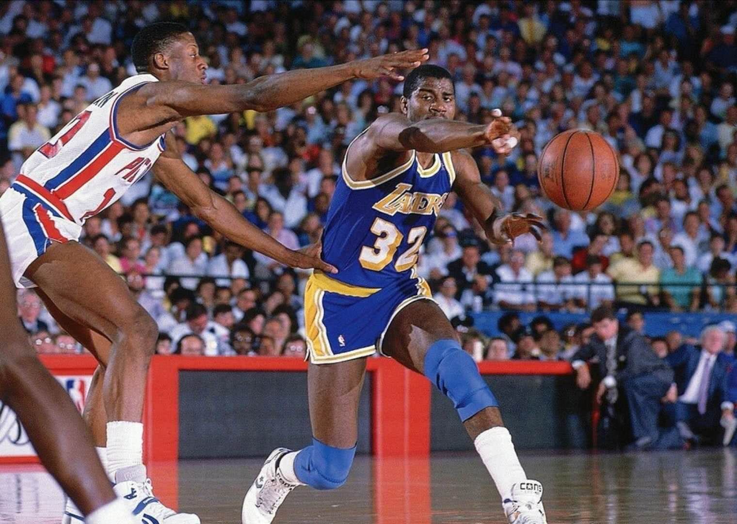 身后六人呈 身后六人呈